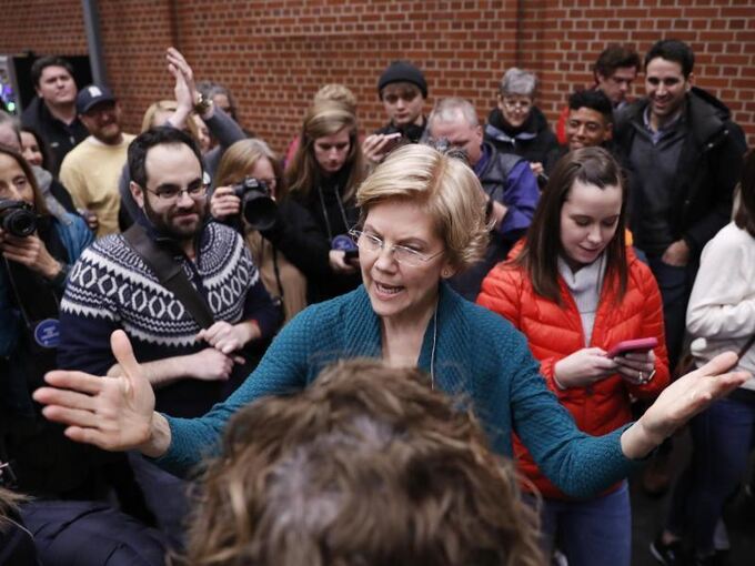 Warren in Des Moines