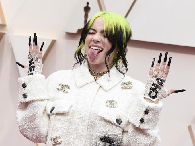 Klassik Und Extravaganz Die Oscar Outfits In Tops Und Flops