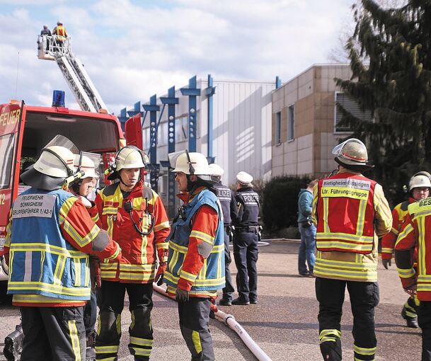Großeinsatz im Bönnigheimer Industriegebiet. Foto: Alfred Drossel