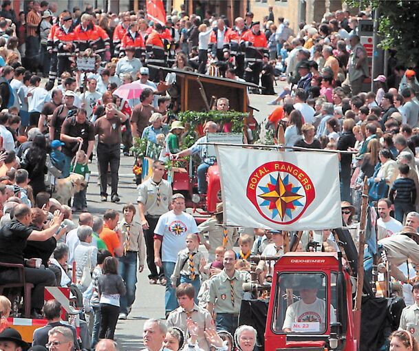 2010 fand der letzte Festzug in Sachsenheim statt.Archivfoto: Alfred Drossel