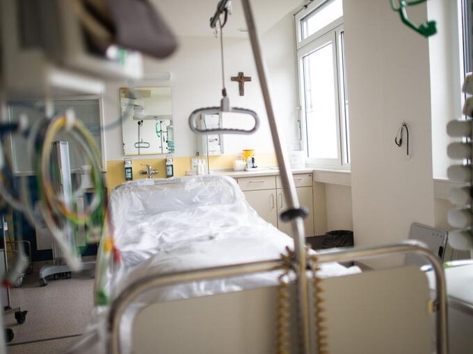 Krankenhäuser erhöhen Zahl der Intensivplätze