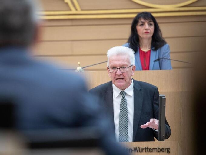 Winfried Kretschmann spricht im Landtag von Baden-Württemberg