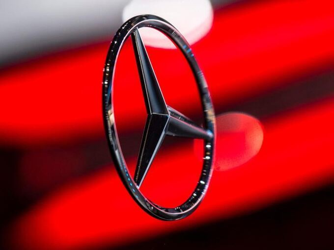 Das Mercedes-Logo