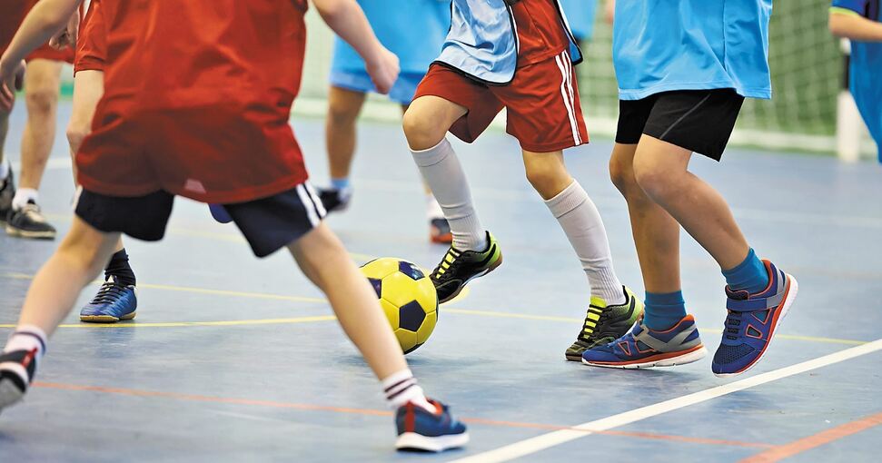 Die Sportförderung für Kinder bleibt erhalten. Sonst wird in der Stadt die Unterstützung für 2021 ausgesetzt. Archivbild: Sergey Ryzhov/ stock.adobe.com