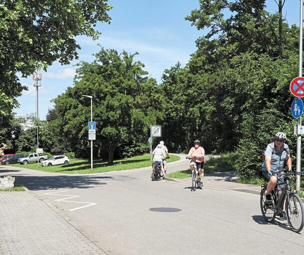 Die Situation an der Talstraße/Wasenstraße ist für Radfahrer gefährlich. Hier soll die Radzone entstehen. Fotos: Andreas Becker
