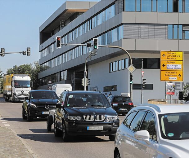 Insbesondere der Norden Stuttgarts hat enorme Verkehrsprobleme. Zu den stark belasteten Kommunen zählt auch Remseck.Foto: Ramona Theiss