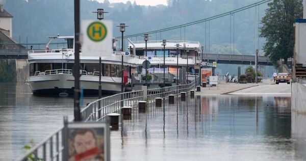 Dramatisches Hochwasser in Passau bleibt aus - Deutschland ...