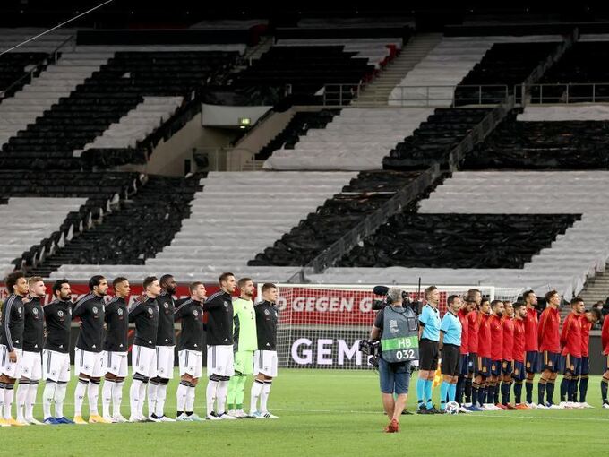 Geisterspiel Geisterspiel