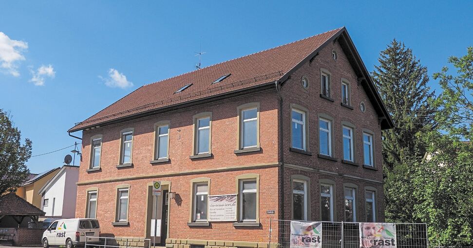 Von außen wird die Alte Schule weiterhin gleich aussehen. Fotos: Holm Wolschendorf