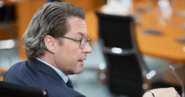 Pkw-Maut: Opposition sieht Dobrindt in Mitverantwortung - Deutschland - Ludwigsburger Kreiszeitung