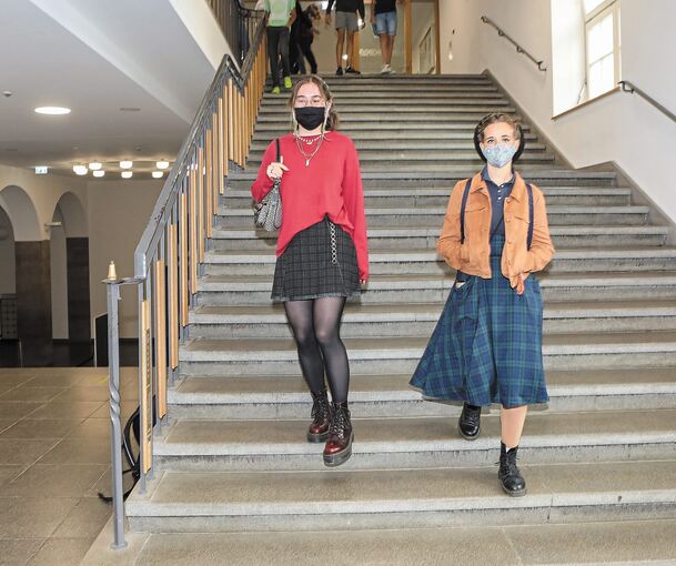Auf dem gesamten Schulgelände gilt Maskenpflicht.
