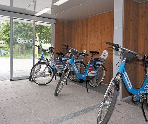 An der U-Bahn-Endhaltestelle in Neckargröningen gibt es bereits eine Radstation.Archivfoto: Andreas Becker