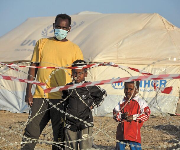 Flüchtlinge im neuen Lager auf Lesbos. Archivfoto: Panagiotis Balaskas/dpa
