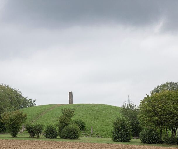 Der Fürstengrabhügel soll wieder sichtbarer werden. Die Umfassung wird rekonstruiert und neuen archäologischen Erkenntnissen angepasst.