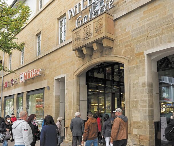 Ludwigsburg hat drei Einkaufszentren: die Wilhelmgalerie (Foto: LKZ) und den Marstall in der Innenstadt sowie das Breuningerland im Gewerbegebiet Tammerfeld. Archivfotos: LKZ