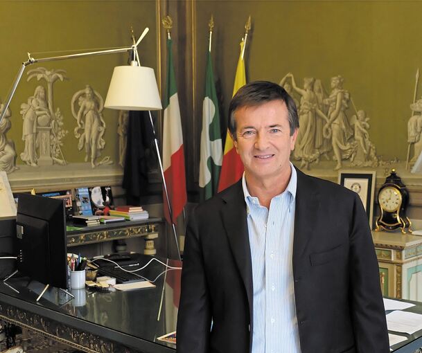 „In manchen Regionen der Provinz Bergamo haben fast 40 Prozent der Einwohner Covid-19-Antikörper entwickelt“: Bürgermeister Giorgio Gori in seinem Büro. Bergamo war einer der Hotspots der Coronakrise – und registriert derzeit relativ niedrige Fallzah