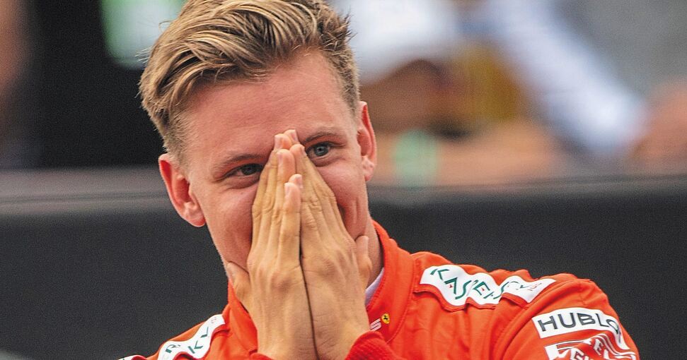 Kann es selbst kaum fassen: Mick Schumacher fährt im nächsten Jahr für den Haas-Rennstall in der Formel 1. Foto: Sebastian Gollnow/dpa