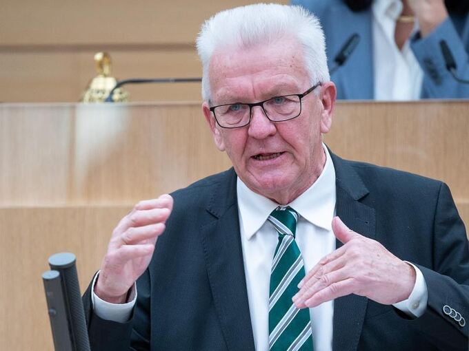 Kretschmann mit 91,5 Prozent zum Spitzenkandidaten gewählt - Baden-Württemberg - Ludwigsburger ...