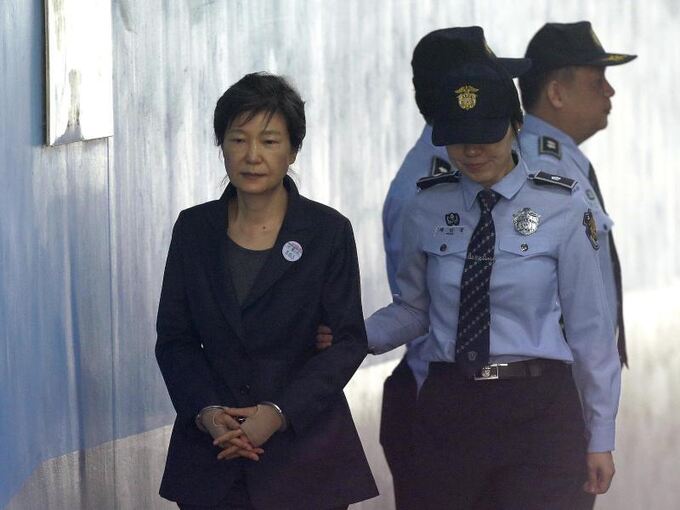 Haftstrafe für Südkoreas Ex-Präsidentin Park