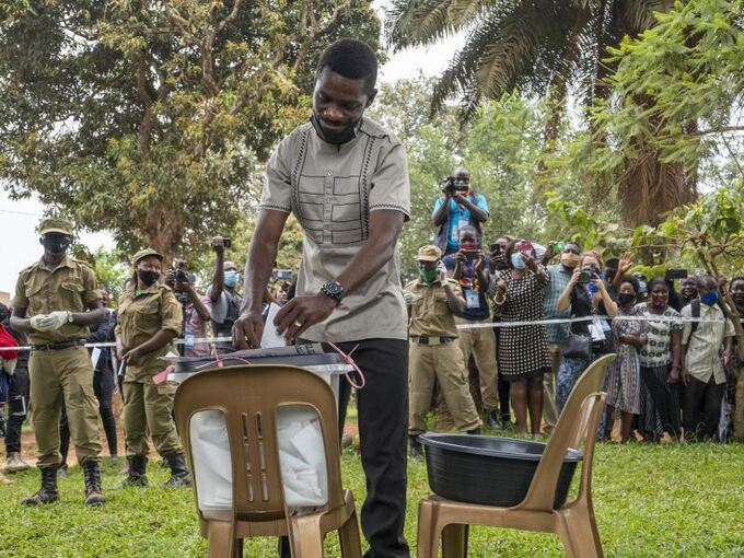 Präsidenten- und Parlamentswahl in Uganda