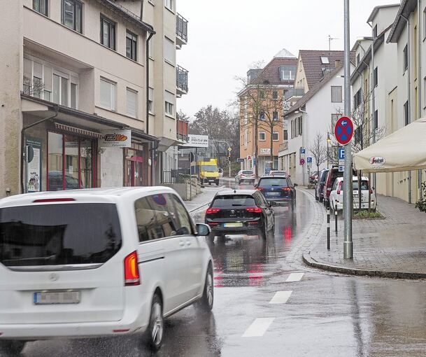 Zahlreiche Freiberger Bürger und die Verwaltung hoffen auf durchgehend Tempo 30 in der Stuttgarter Straße. Foto: Holm Wolschendorf