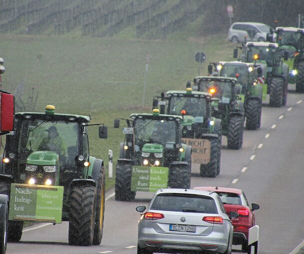 Landwirte aus dem Kreis sind auf dem Weg ins mehr als 600 Kilometer entfernte Berlin.Foto: Alfred Drossel