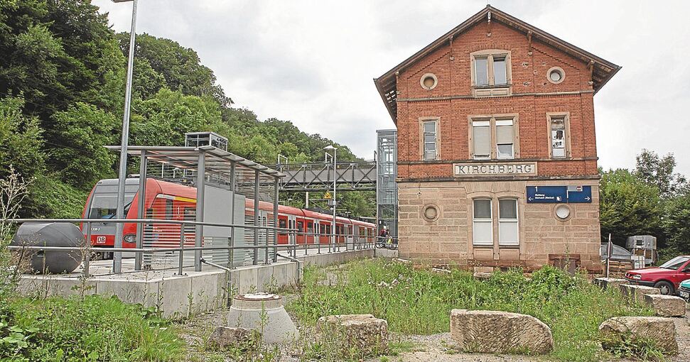 Der S-Bahnhalt in Kirchberg sorgt dafür, dass die Gemeinde wachsen darf. Archivfoto: Ramona Theiss
