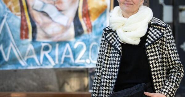 Wie Luther: «Maria 2.0» schlägt Thesen an Kirchentüren - Deutschland - Ludwigsburger Kreiszeitung