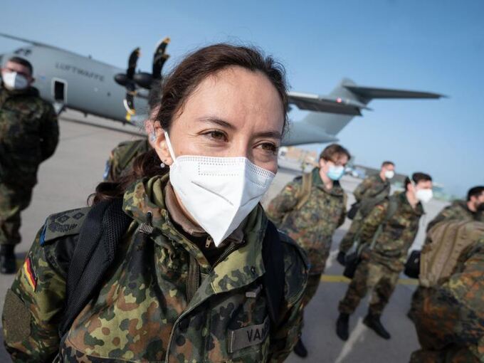 Abflug von Bundeswehrsoldaten nach Portugal