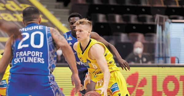 Johannes Patrick folgt dem Bruder Basketballer bleibt in Ludwigsburg