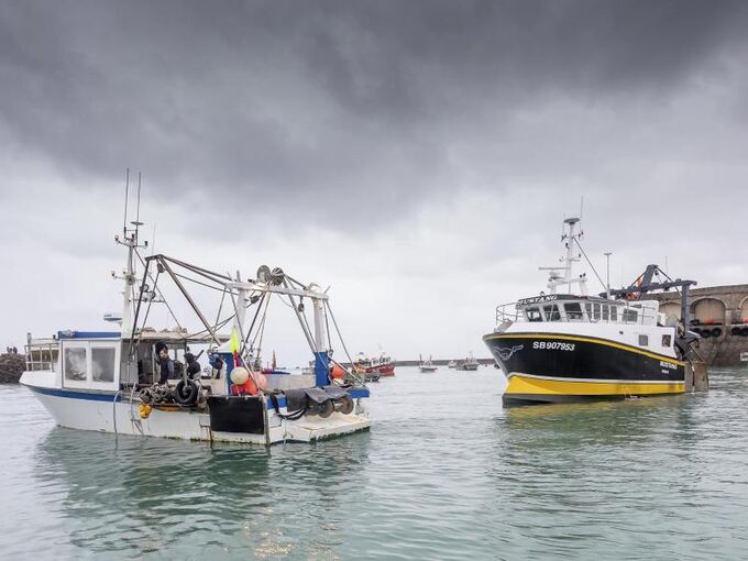Französische Fischer blockieren Hafen von Jersey