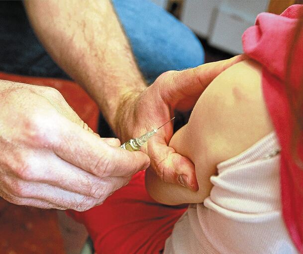 Die Corona-Impfung von Kindern ist für Kinderärzte eine schwierige Abwägung. Foto: Patrick Seeger/dpa