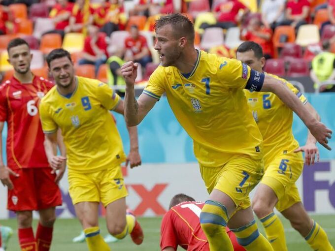 Schewtschenko zittert: Ukraine weiter im Achtelfinal ...