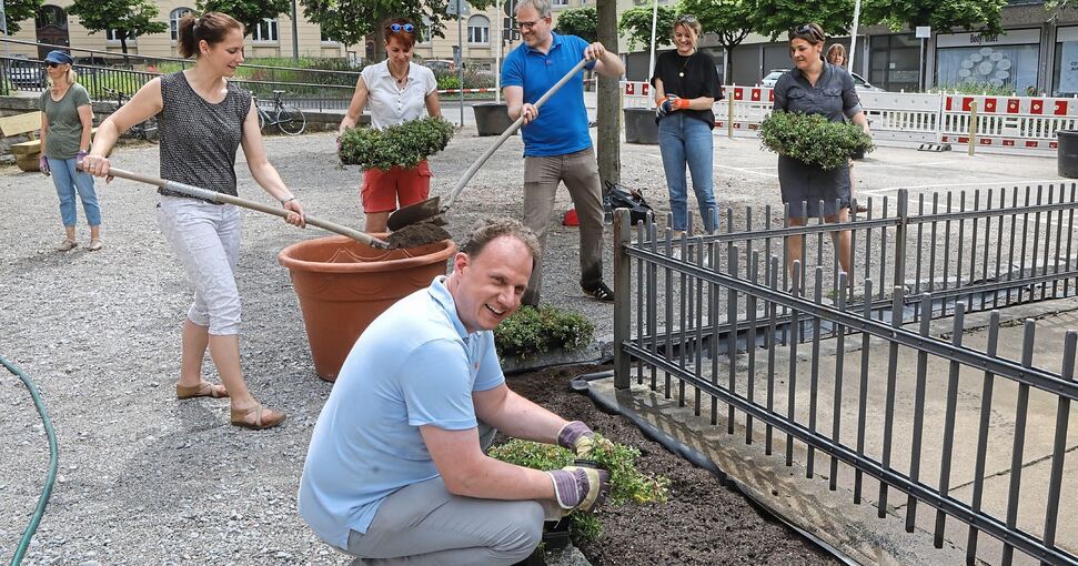 Der Karlsgarten rund um die Friedenskirche darf bis zum 30. September weitergeführt werden. Foto: Ramona Teiss