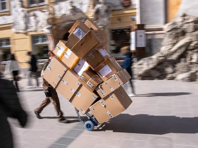 Paketzulieferung