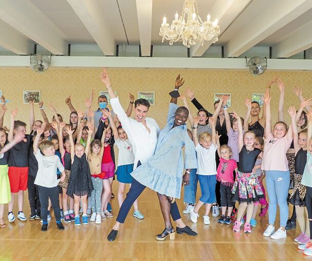 Andrzej Cibis hat sich mit Auma Obama bei der Fernsehshow „Let’s Dance“ bis ins Viertelfinale getanzt. Foto: Holm Wolschendorf