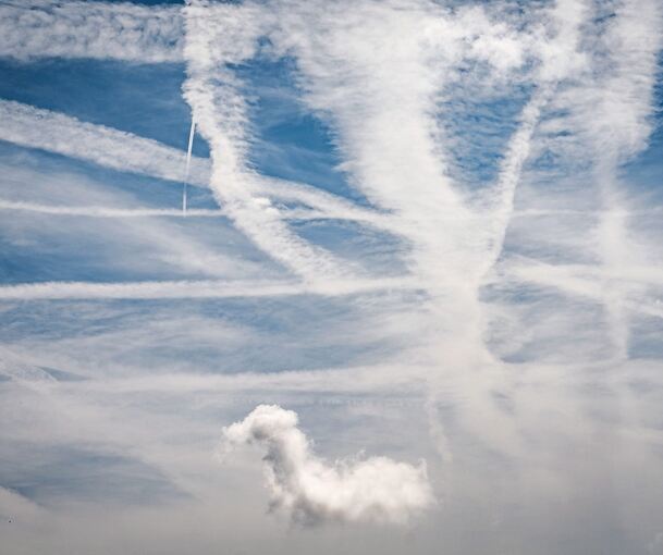 Bei dem Geräusch handelte es sich um einen Überschallknall. Symbolbild:dpa