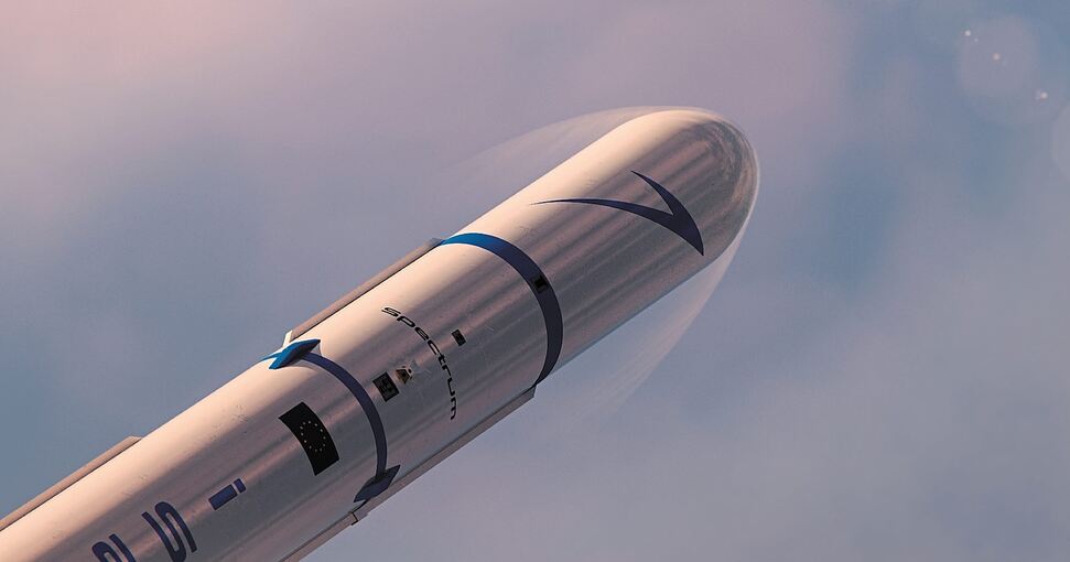 Mitte 2022 soll die erste Rakete (hier ein computersimuliertes Bild) von Isar Aerospace von Norwegen aus einen Testflug starten. Foto: dpa