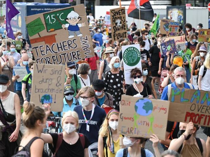 Zentraler Klimastreik von Fridays for Future in Frankfurt