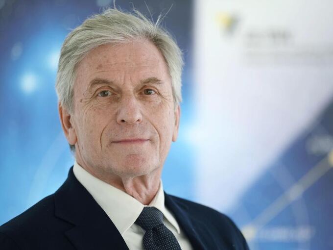 LRBW-Vorsitzender Rolf-Jürgen Ahlers LRBW-Vorsitzender Rolf-Jürgen Ahlers