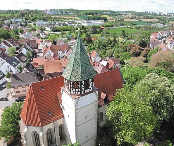 Die Katharinenkirche in Eglosheim von oben. Foto: Florian Schuttkowski/p
