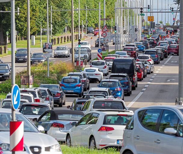 Autofahrer in Ludwigsburg müssen in diesem Jahr mit Staus rechnen. Archivbild: Holm Wolschendorf