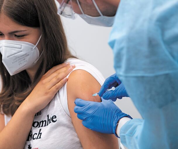 Zum Schuljahresbeginn sollen im Landkreis möglichst viele Schüler ab zwölf Jahren geimpft werden. Foto: dpa