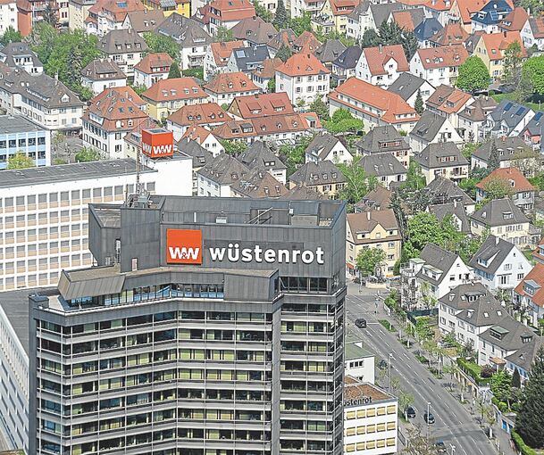 Über Jahrzehnte ein Markenzeichen der Stadt Ludwigsburg: das Wüstenrot-Quartier mit dem dunklen Hochhaus. Archivfoto: Werner Kuhnle