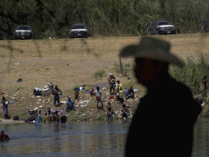 Migranten an der Grenze zwischen Mexiko und USA