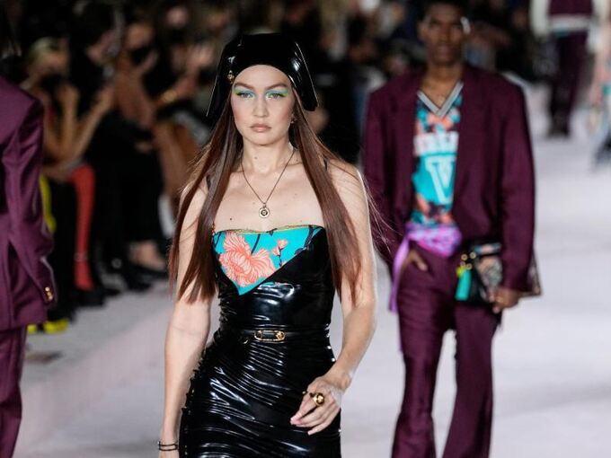 Fashion Week- Gigi Hadid