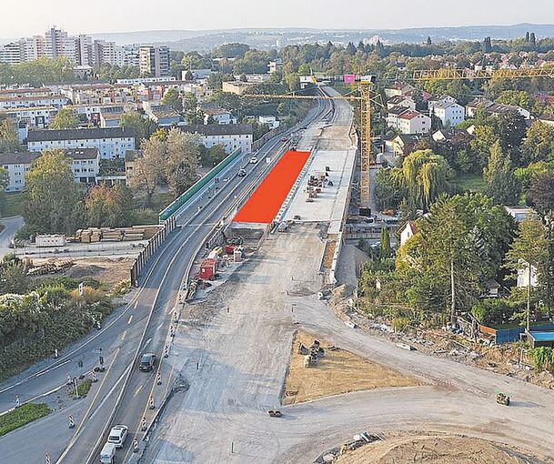 Dieser Teil (rot) der Gumpenbachbrücke wird gesprengt. Foto: privat