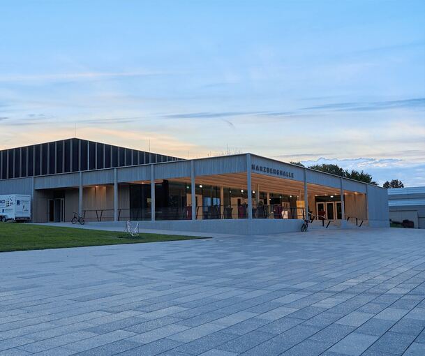 Die Harzberghalle in Großbottwar ist endlich saniert. Im Haushalt machen sich die Schulden der Großinvestition allerdings noch immer bemerkbar.