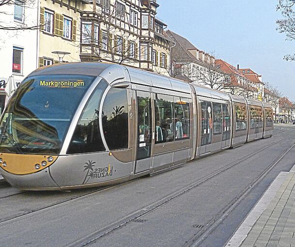 Wie viele im Ludwigsburger Gemeinderat stehen zu einer Niederflurstadtbahn durch die Innenstadt? Nächstes Frühjahr könnte es zum Schwur kommen. LKZ-Archiv/Fotomontage: Verkehrsclub, Werner Bischof