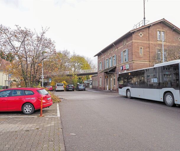 Der Bahnhof in Korntal ist kein Aushängeschild: Das könnte sich innerhalb der nächsten zwei Jahre ändern. Foto: Holm Wolschendorf